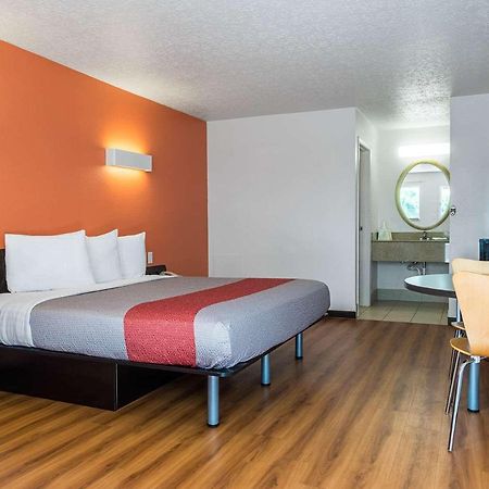 Motel 6-Columbus, Oh - Osu Exterior photo